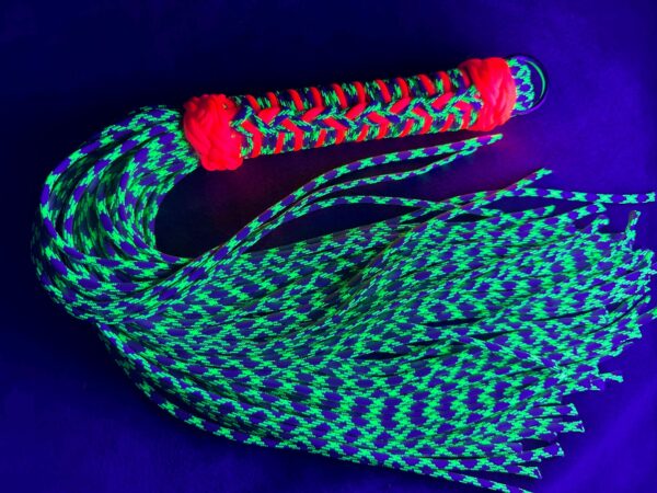 UV green and Neon Pink Paracord Flogger - Image 3