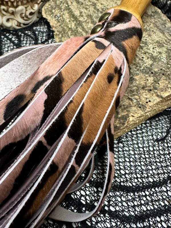 Pink hair on leopard hide with dusky mauve leather flogger with hand turned handle - Image 7