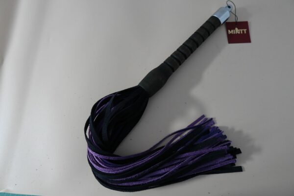 Red Glandis handle dyed dark green with stainless steel cap and black suede boulder print and cadbury purple