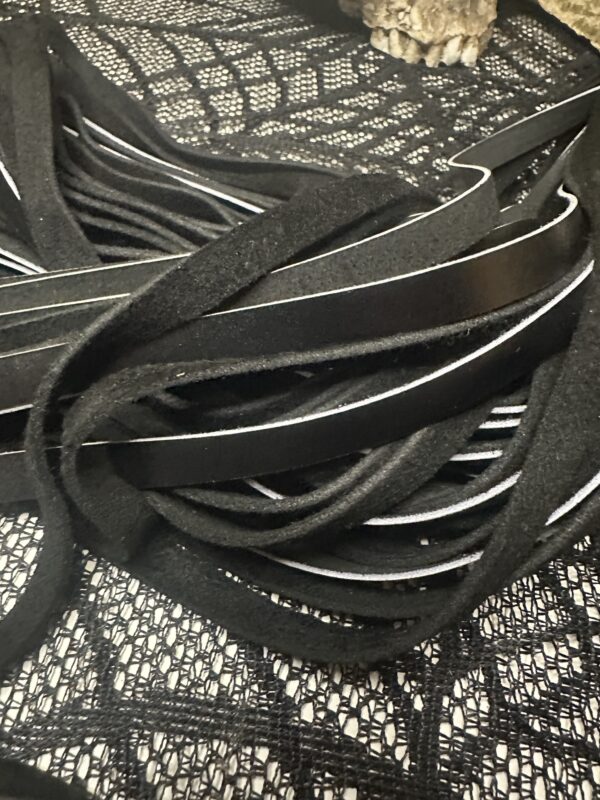 Thick black suede and black leather flogger - Image 4