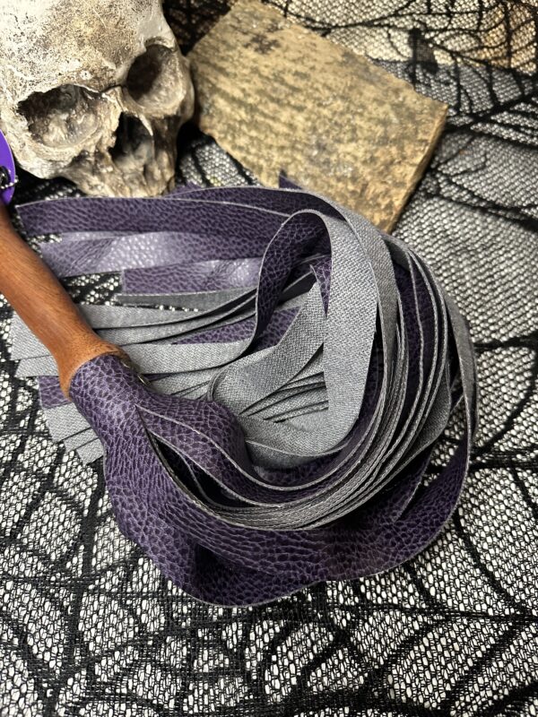 Purple vegan friendly faux leather flogger - Image 3