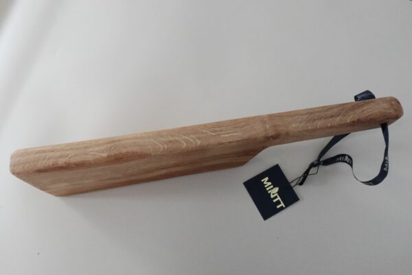 Solid oak handmade bat - Image 2