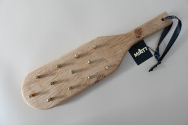 Solid oak handmade paddle with 12no. Solid brass pins.