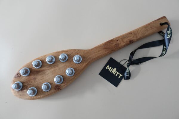 Solid oak handmade paddle with 10no. 20mm deep studs