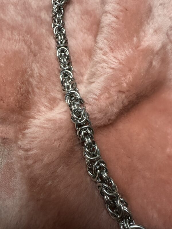 Black leather and steel chainmail Lash - Image 3