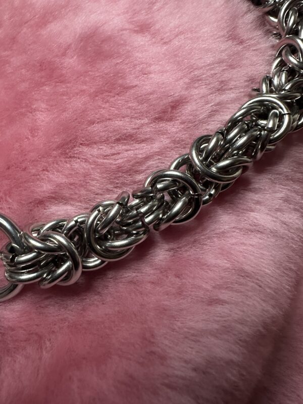 Heavy Stainless Steel Chainmail Day collar with padlock - Image 4