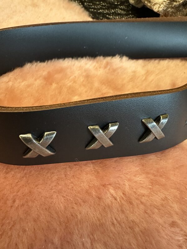 Triple X leather traditional style Quirt - Image 5