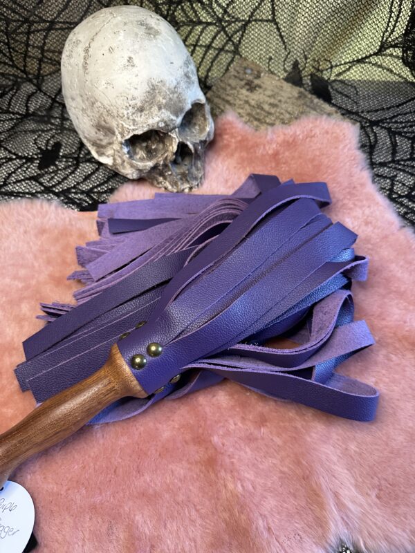 Classic purple flogger