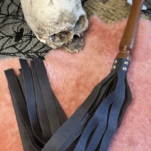 Waxed Grey suede flogger