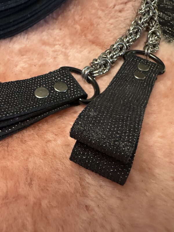 Black Sparkle leather POI set with chainmail finger loops - Image 4