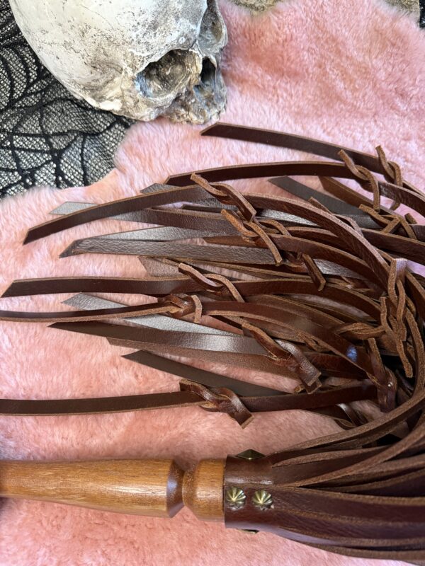 The Buffalo Bastard Flogger - Image 8