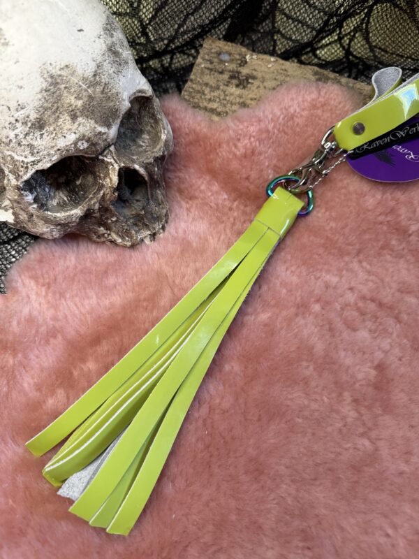 Zinger patent leather and cowhide pussy/dick flogger