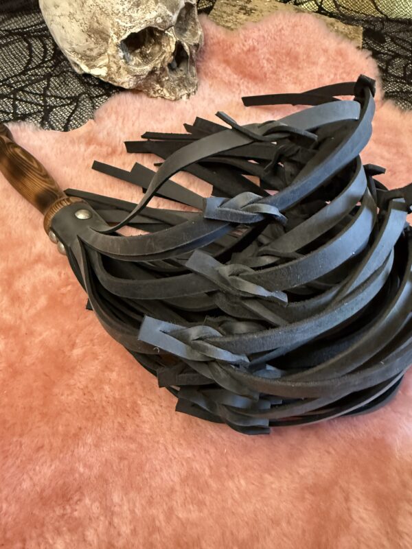 The Matt Black Bastard Flogger - Image 6