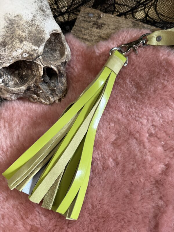 Extra Zinger patent leather and cowhide pussy/dick flogger