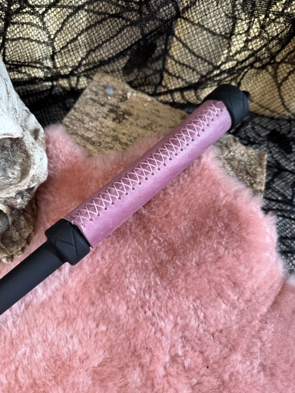 Rubber Whip with Pink leather wrapped handle - Image 3