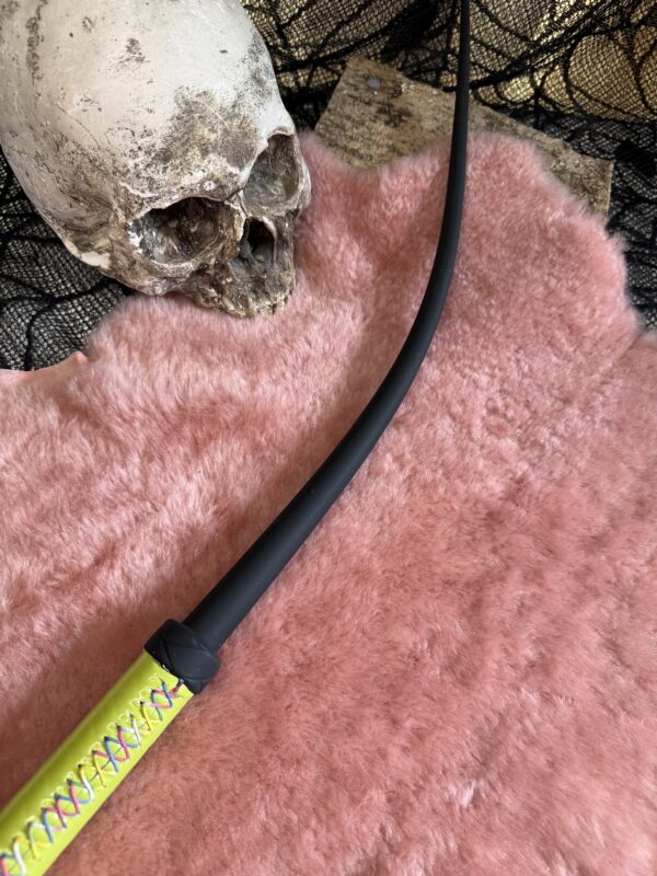 Rubber Whip with Zinger leather wrapped handle - Image 2