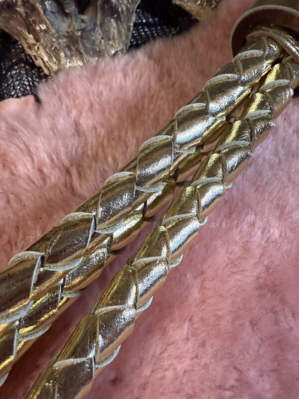 The Triple Whipped Gold flogger - Image 4