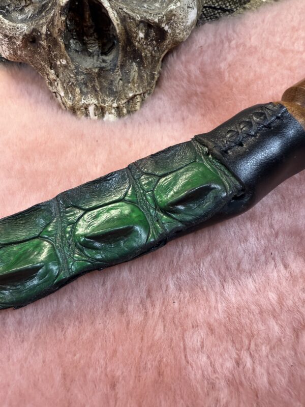 Short Green Alligator Back strap Dragon Tail whip - Image 5