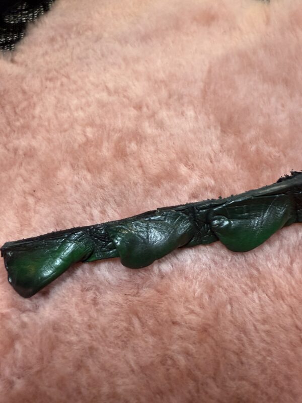 Short Green Alligator Back strap Dragon Tail whip - Image 3