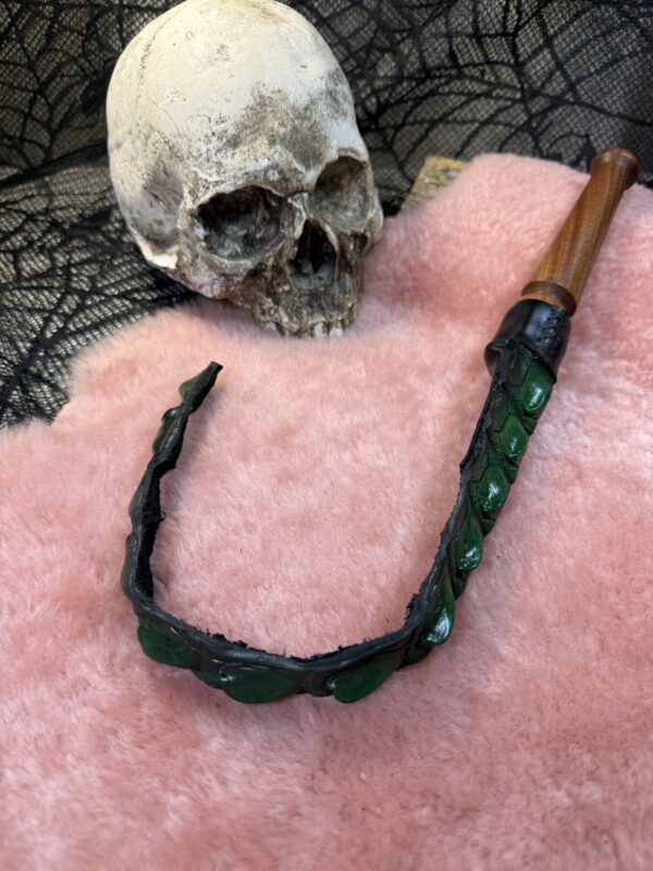 Short Green Alligator Back strap Dragon Tail whip