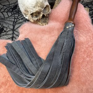 The Elephants Stomp flogger