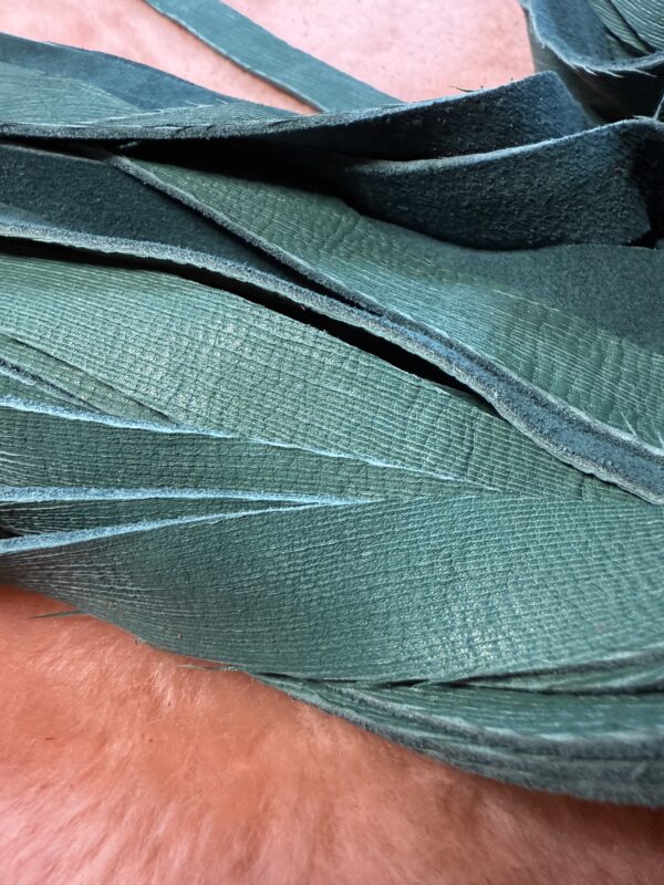 The Teal Teaser flogger - Image 5