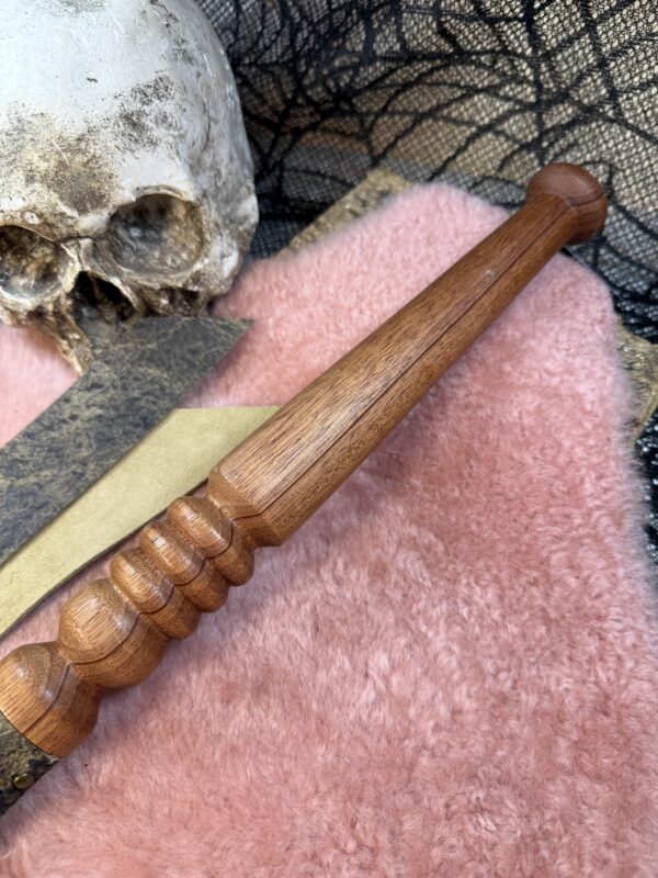 African Kudu leather traditional style tapered Quirt - Image 2