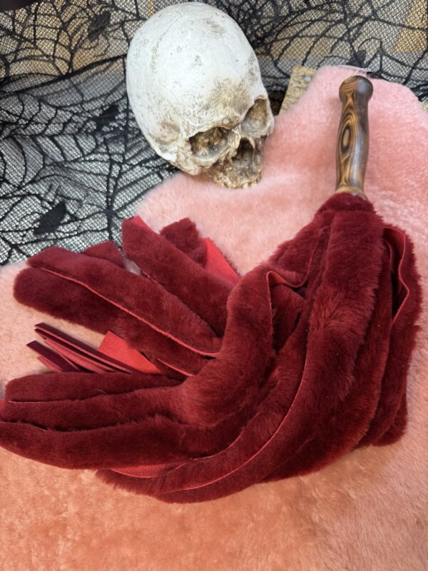 Vampires Kiss sheepskin and leather flogger