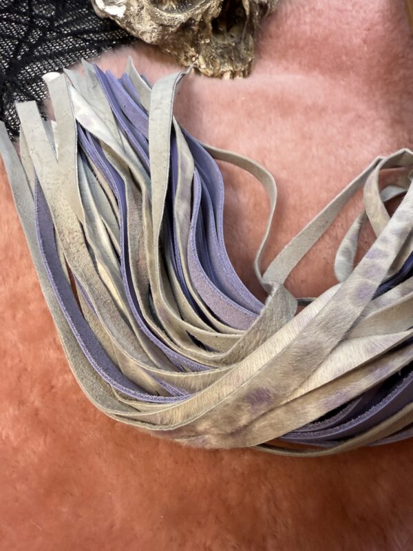 Lilac Sensations hair on hide and leather flogger - Image 3
