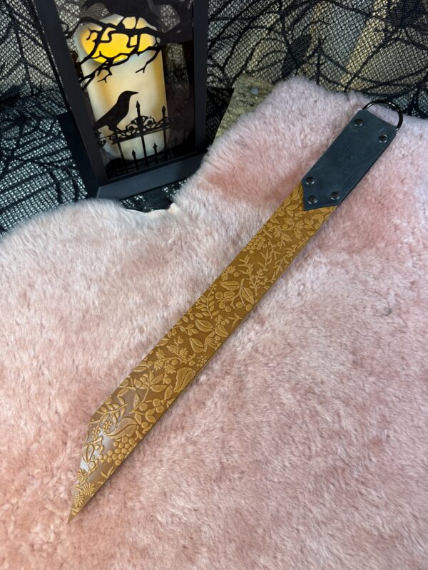Natures Bite Leather Slapper