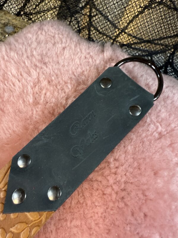 Natures Bite Leather Slapper - Image 2