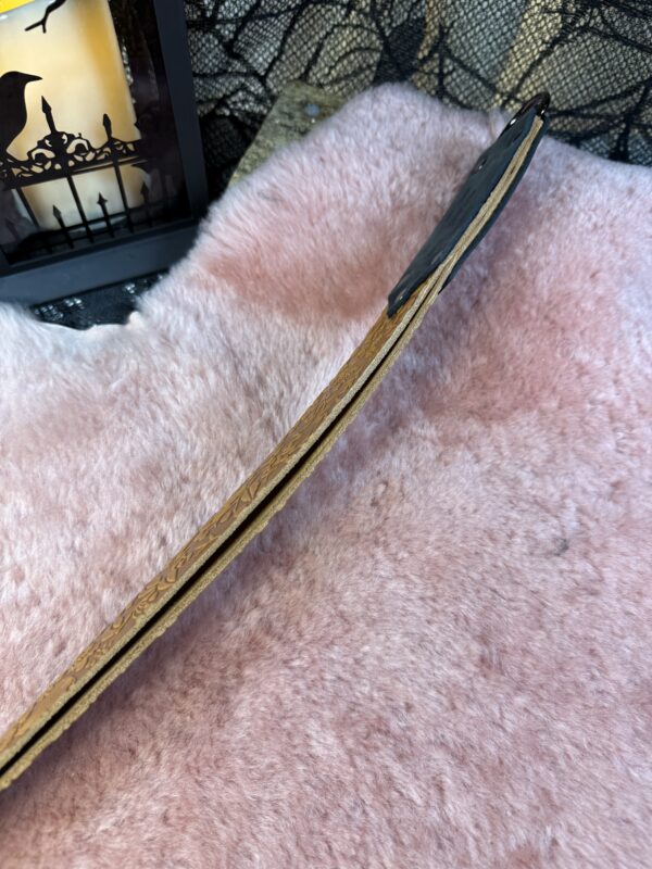 Natures Bite Leather Slapper - Image 3
