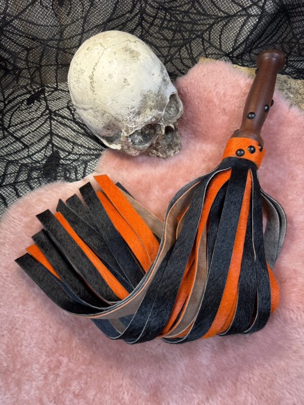 Jack O'Lash Hair on Hide flogger