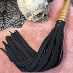 The Nubuck Night flogger with character handle