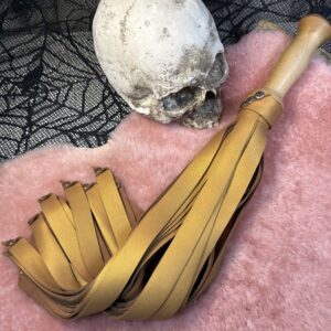 The Copper Countess flogger with character handle
