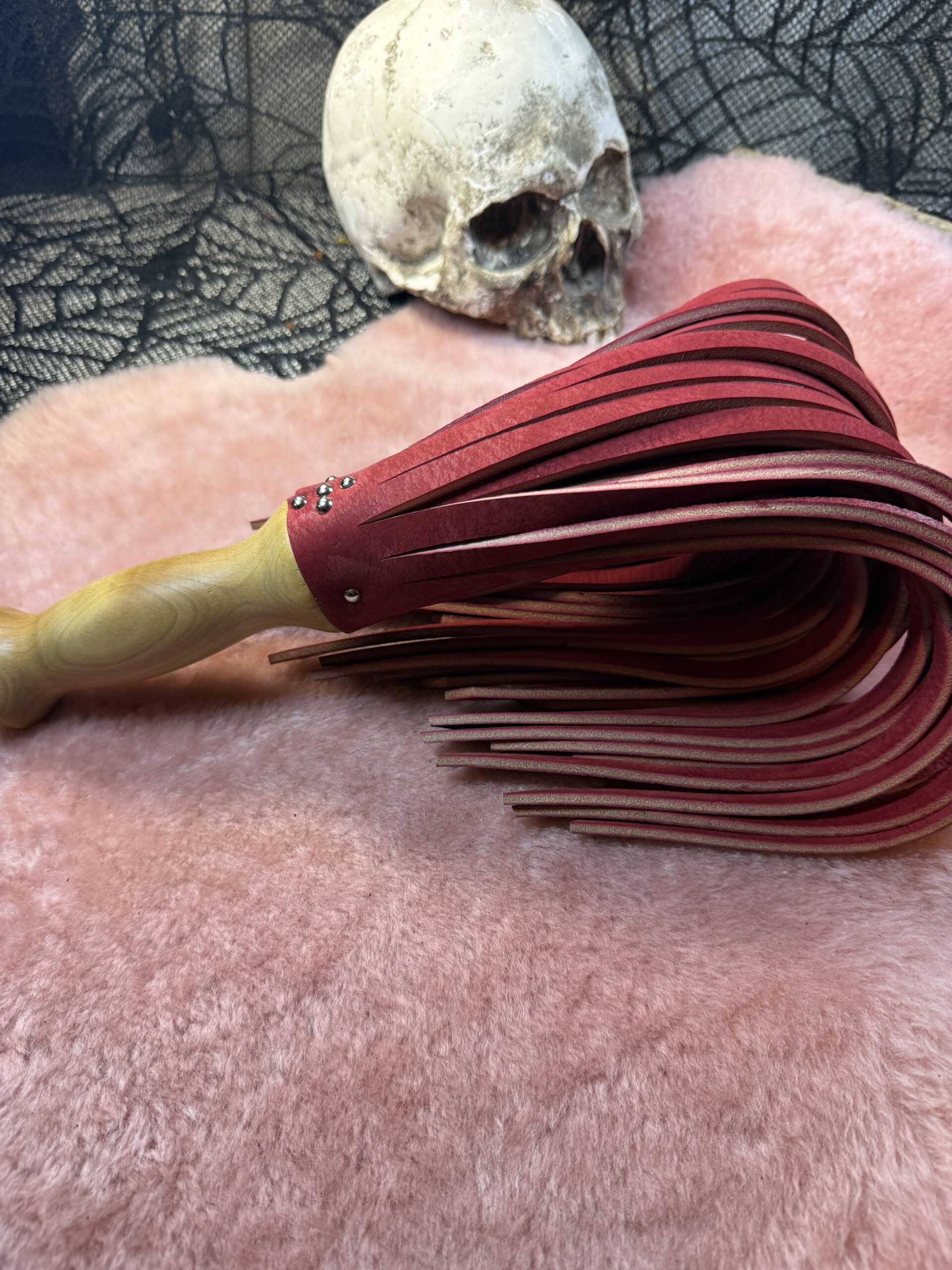 The Crimson Mercy flogger with character handle - Image 5