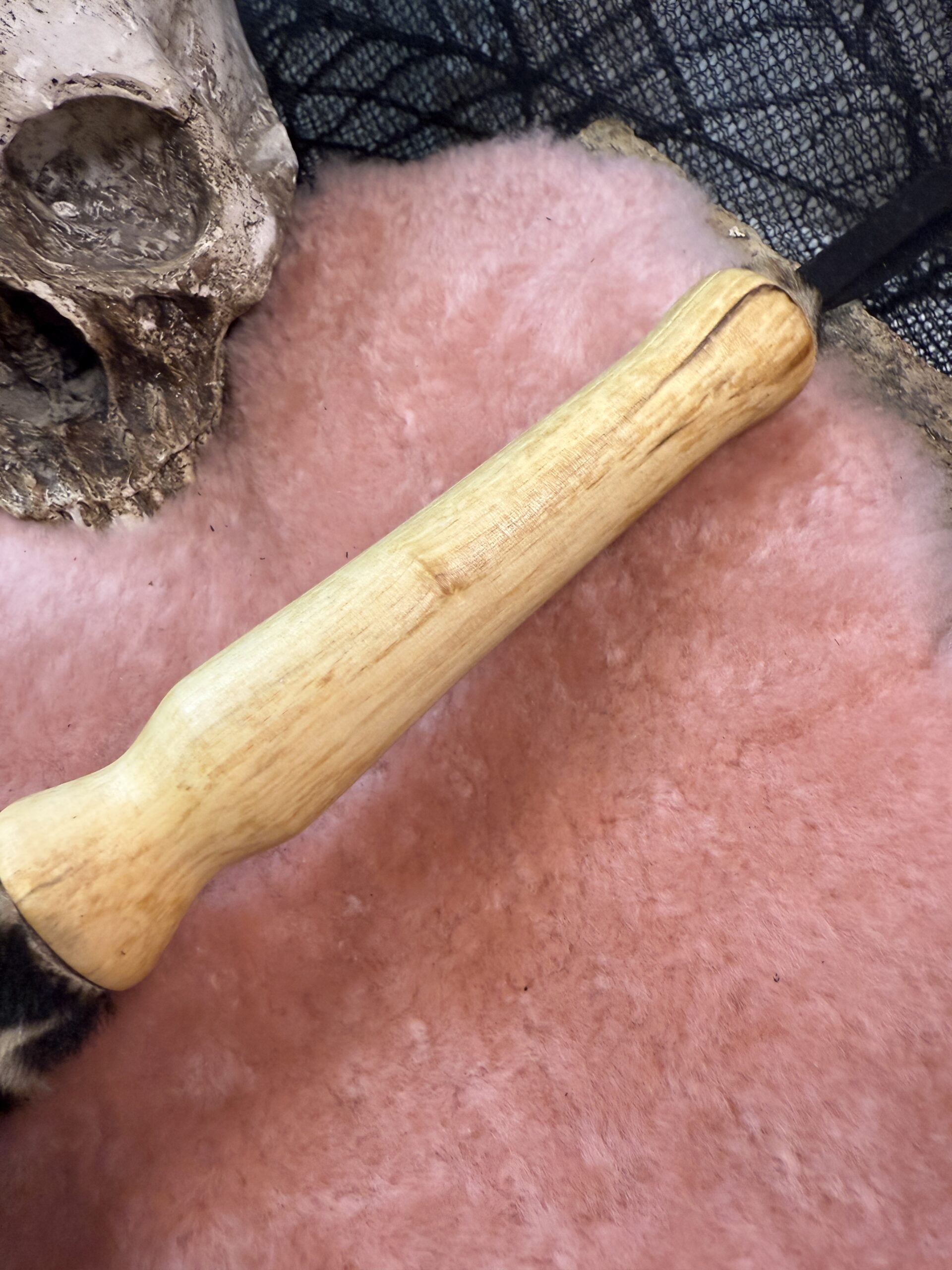 Luscious Leopard flogger with character reclaimed handle - Image 3