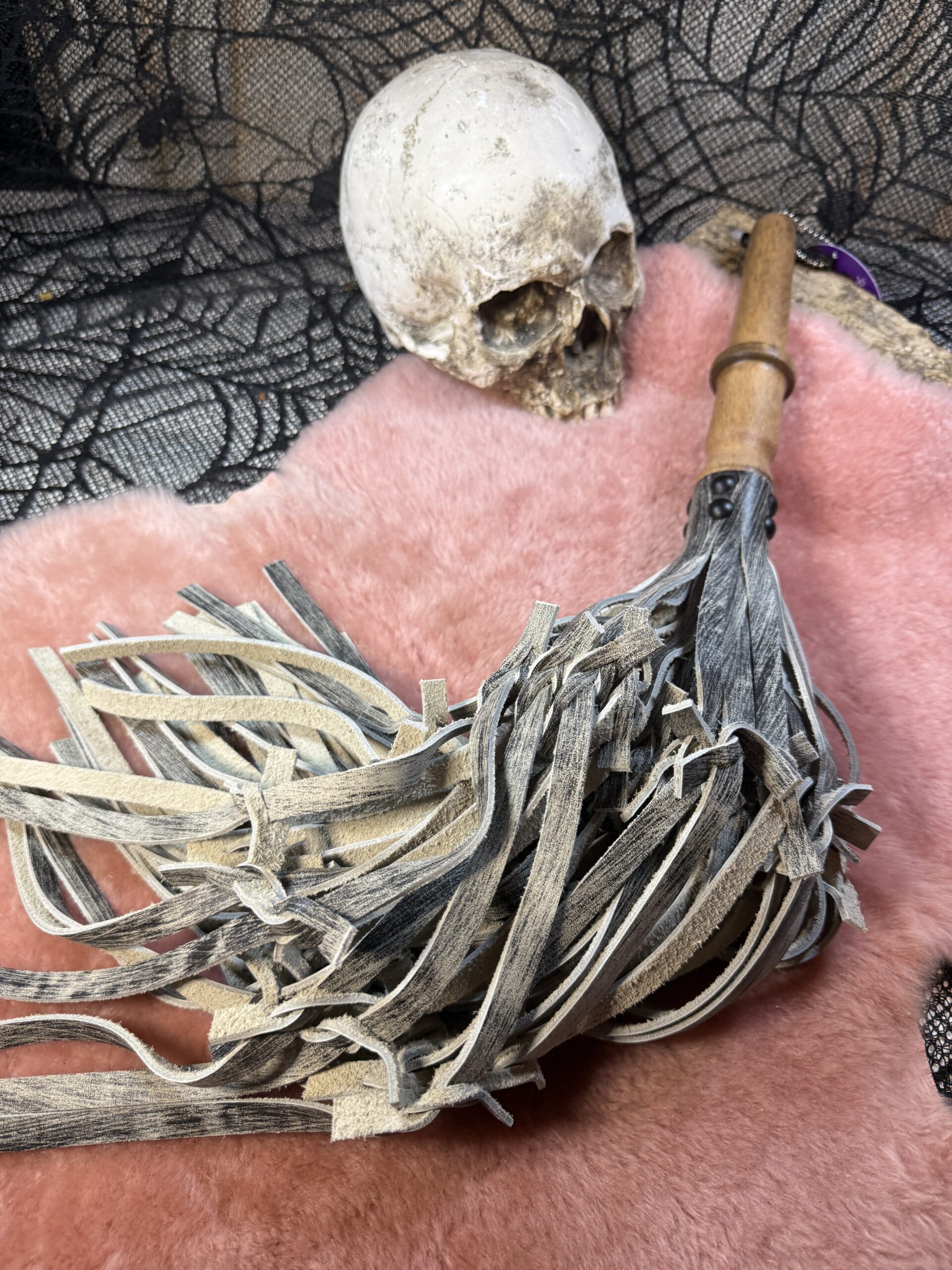 The Bastards Silver Fox Flogger