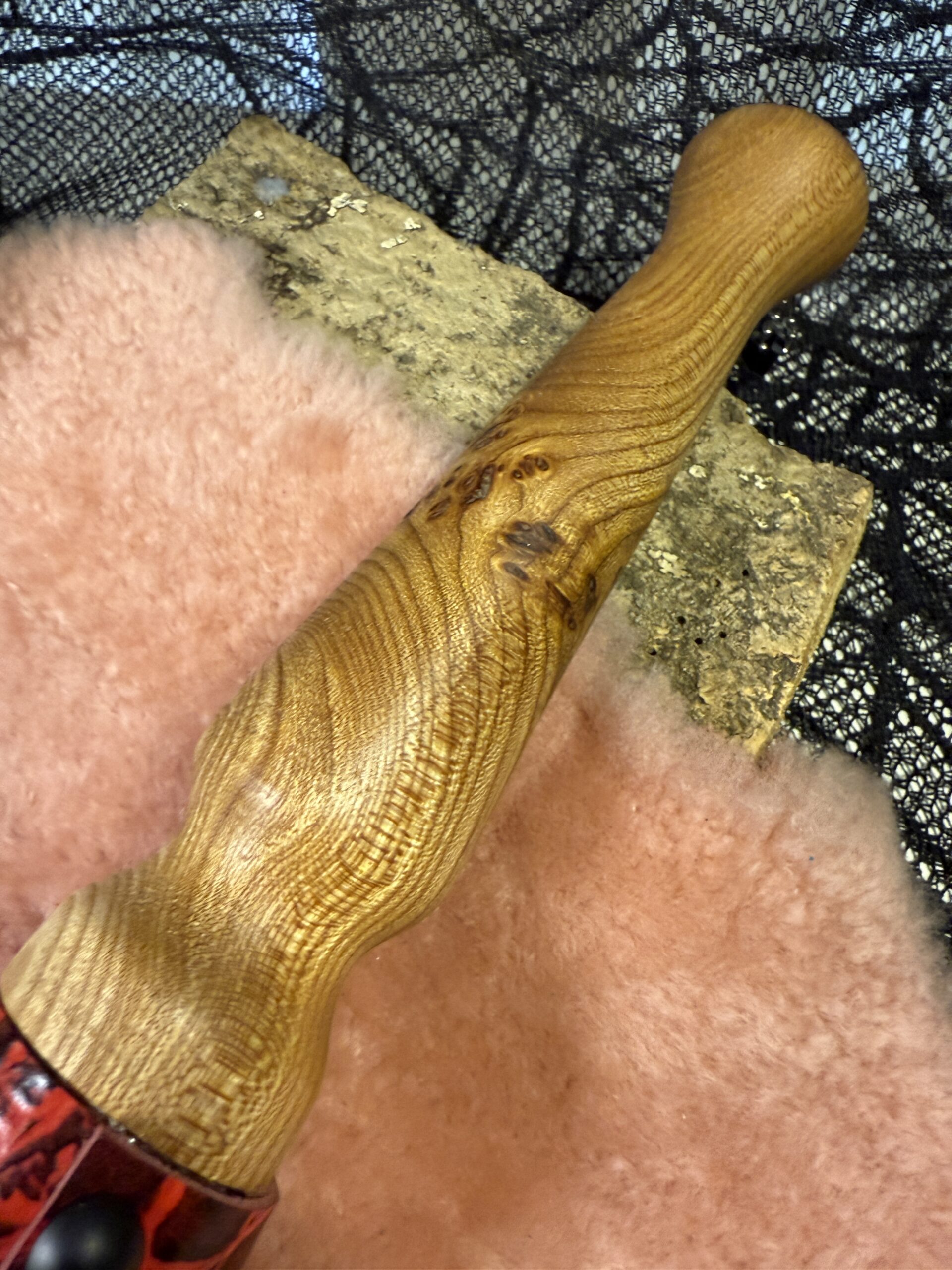 Gatorblood- flogger with hand turned handle - Image 2