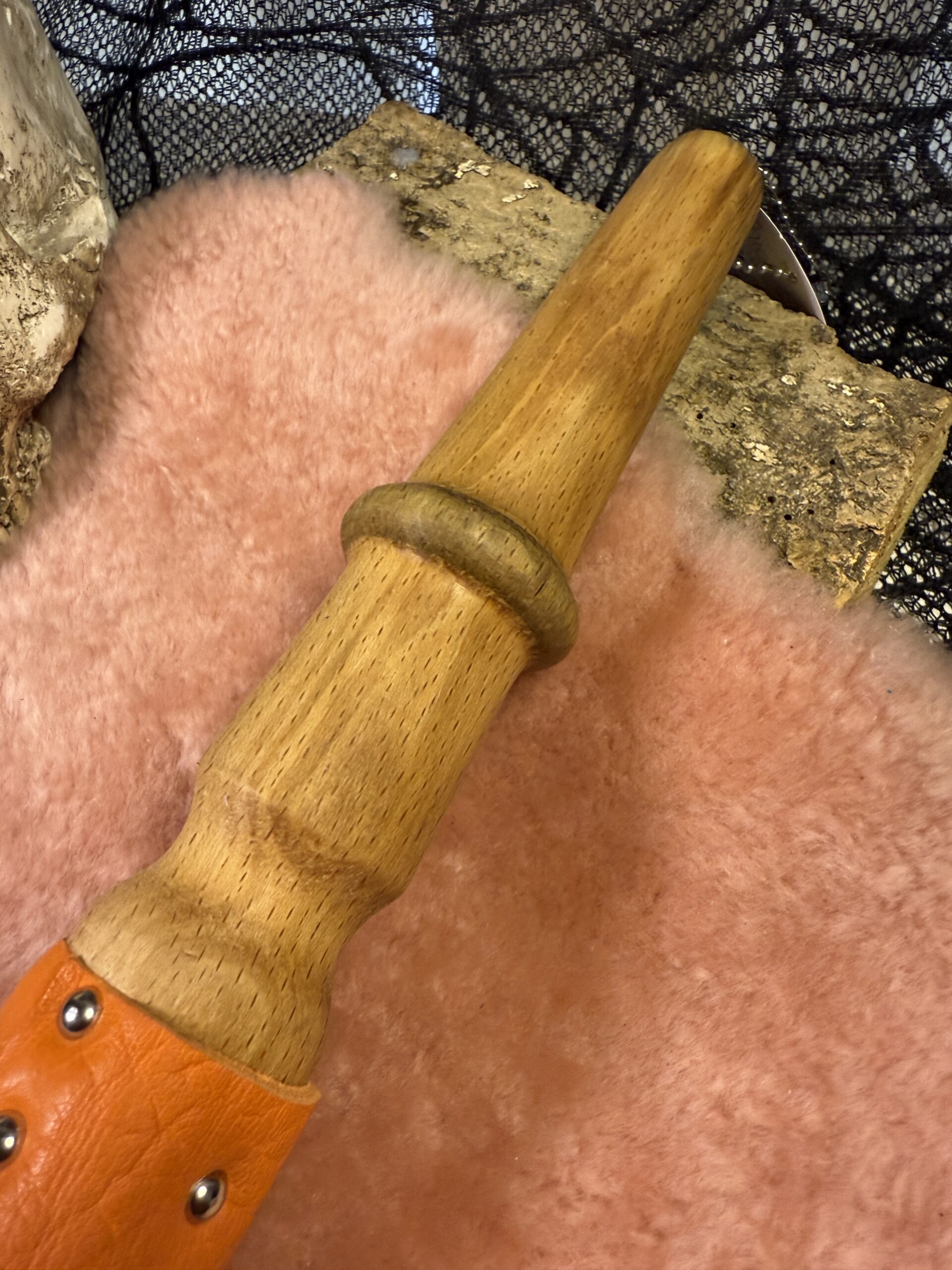 Zestfall- flogger with hand turned handle - Image 3