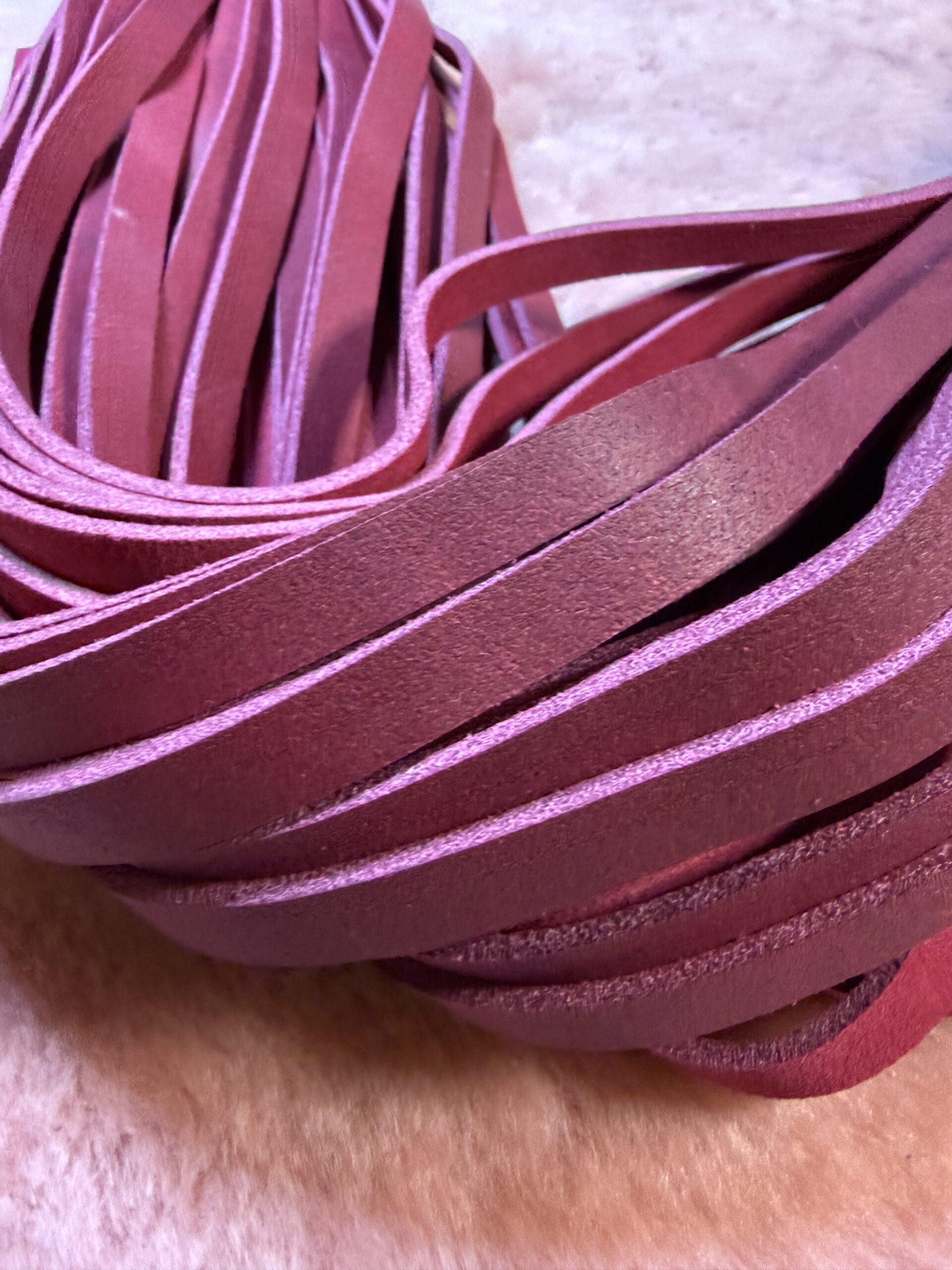 The Crimson Tempest flogger with hand turned handle - Image 4