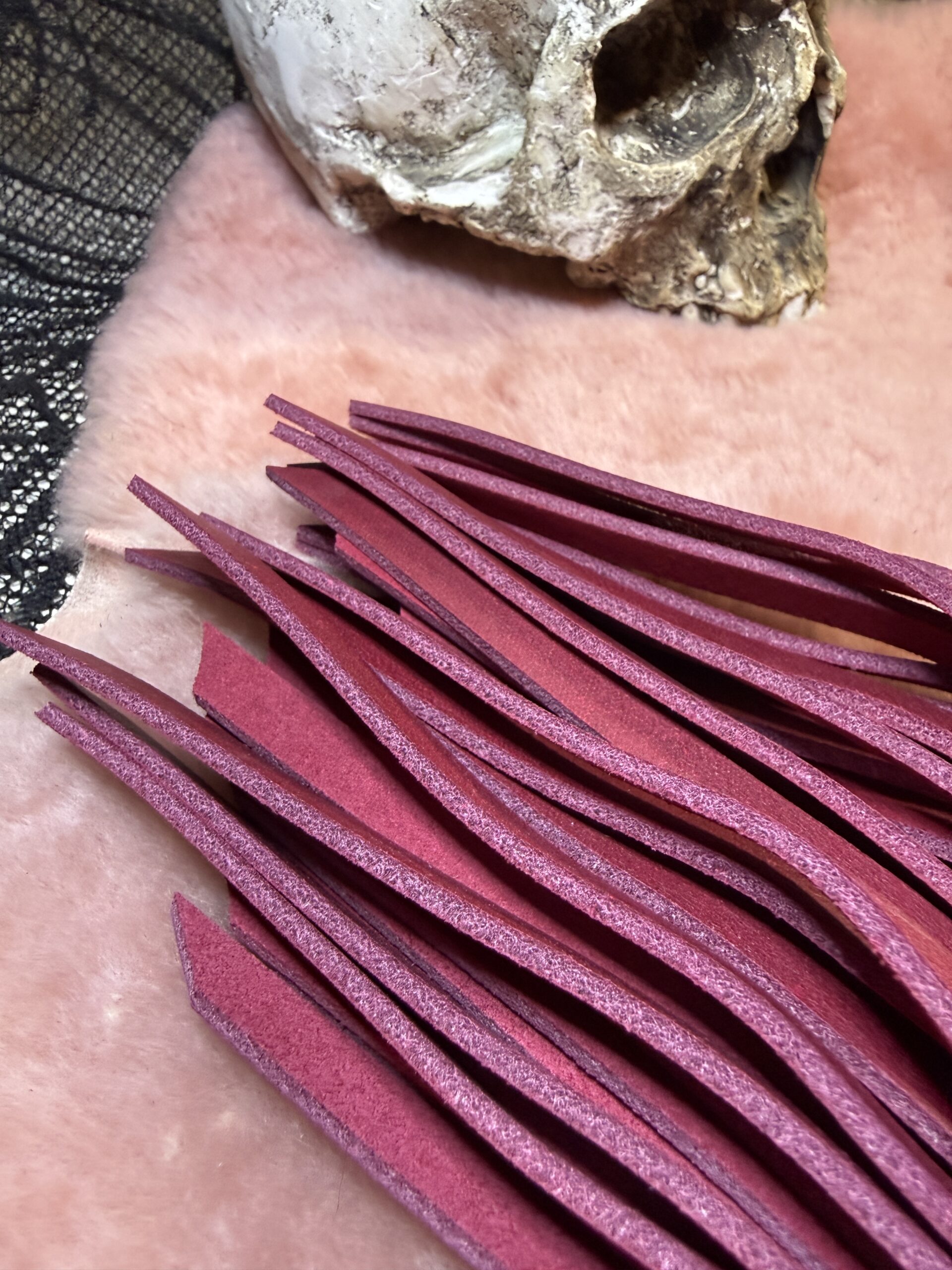 The Crimson Tempest flogger with hand turned handle - Image 3