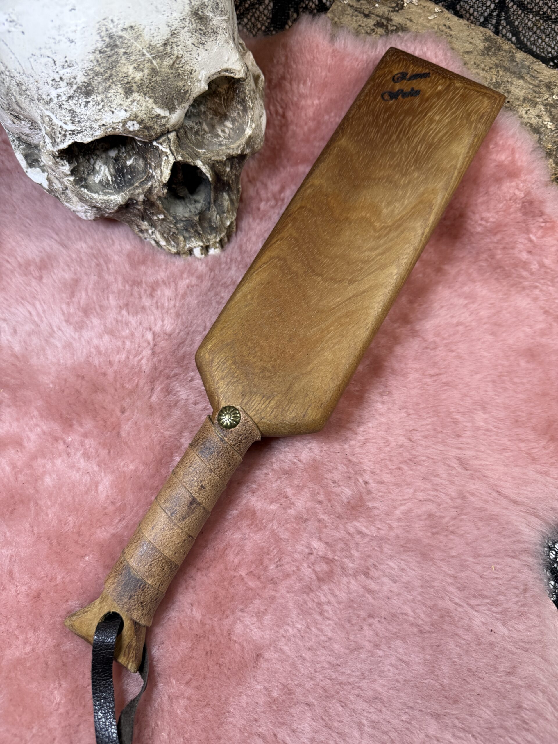 The Vintage Mahogany Classic paddle