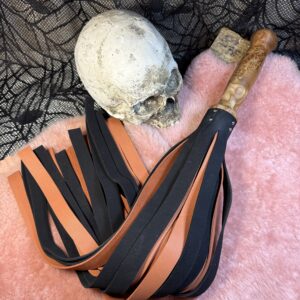 The Burlweight Flogger