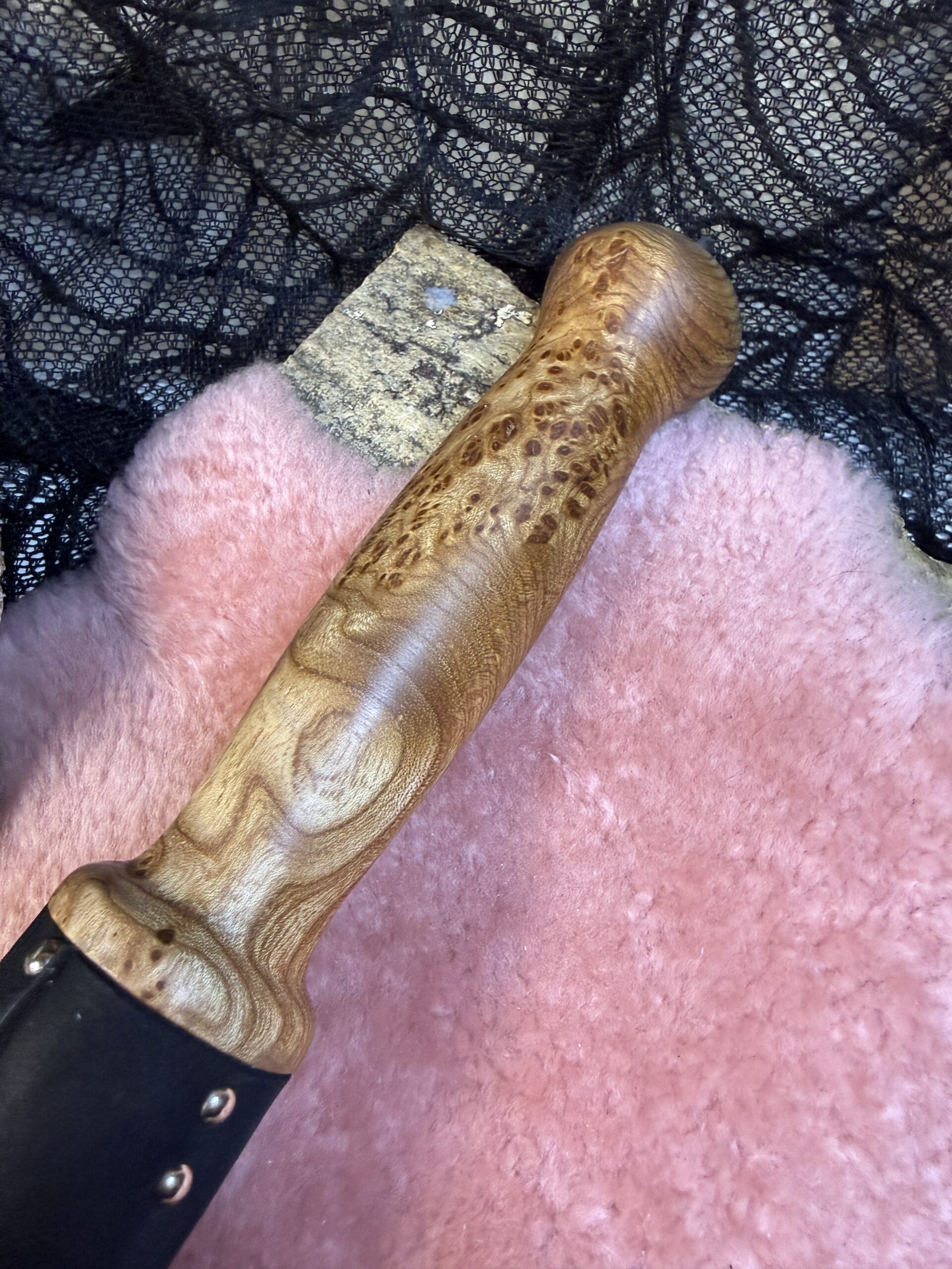 The Burlweight Flogger - Image 2