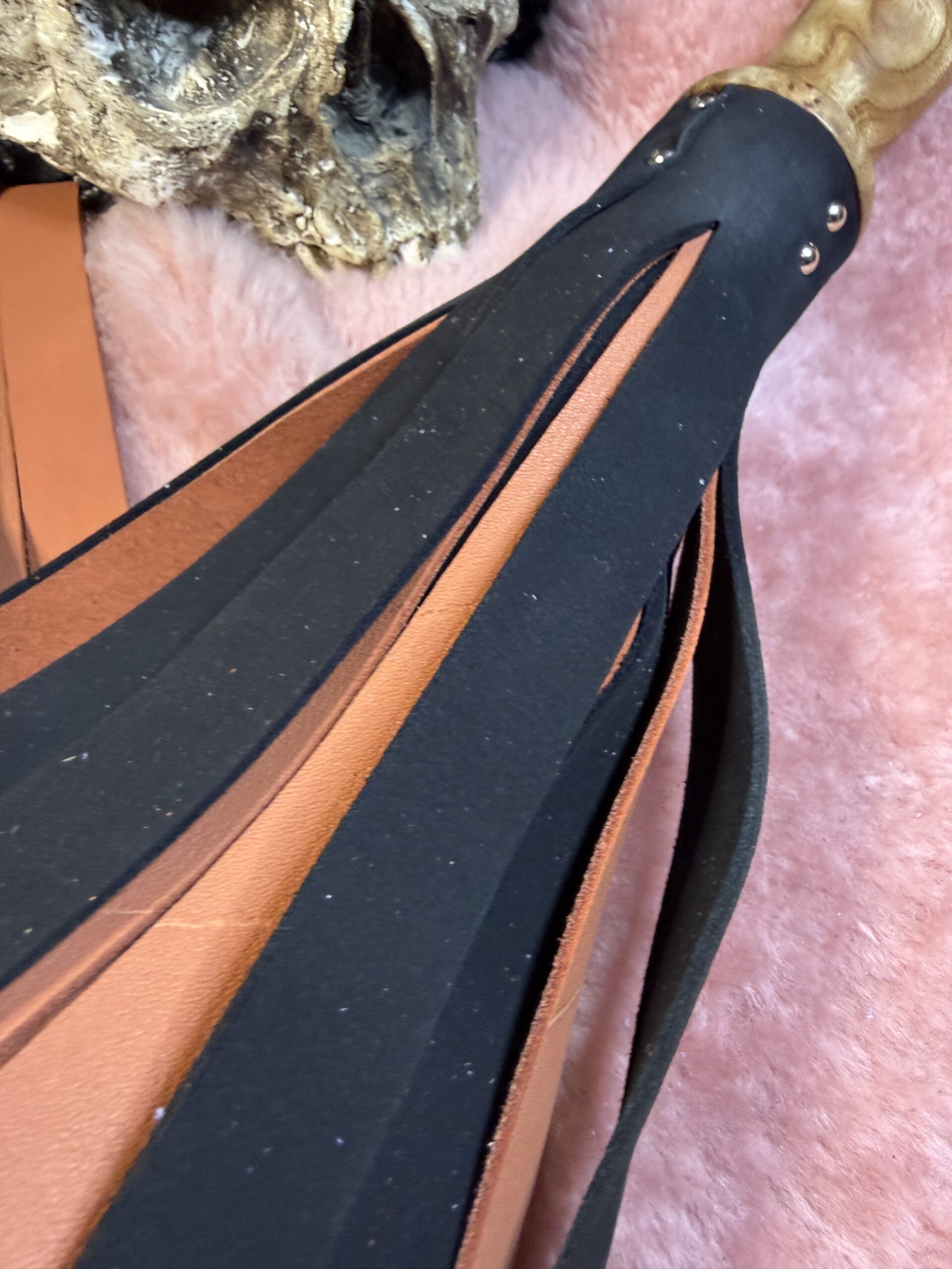 The Burlweight Flogger - Image 4