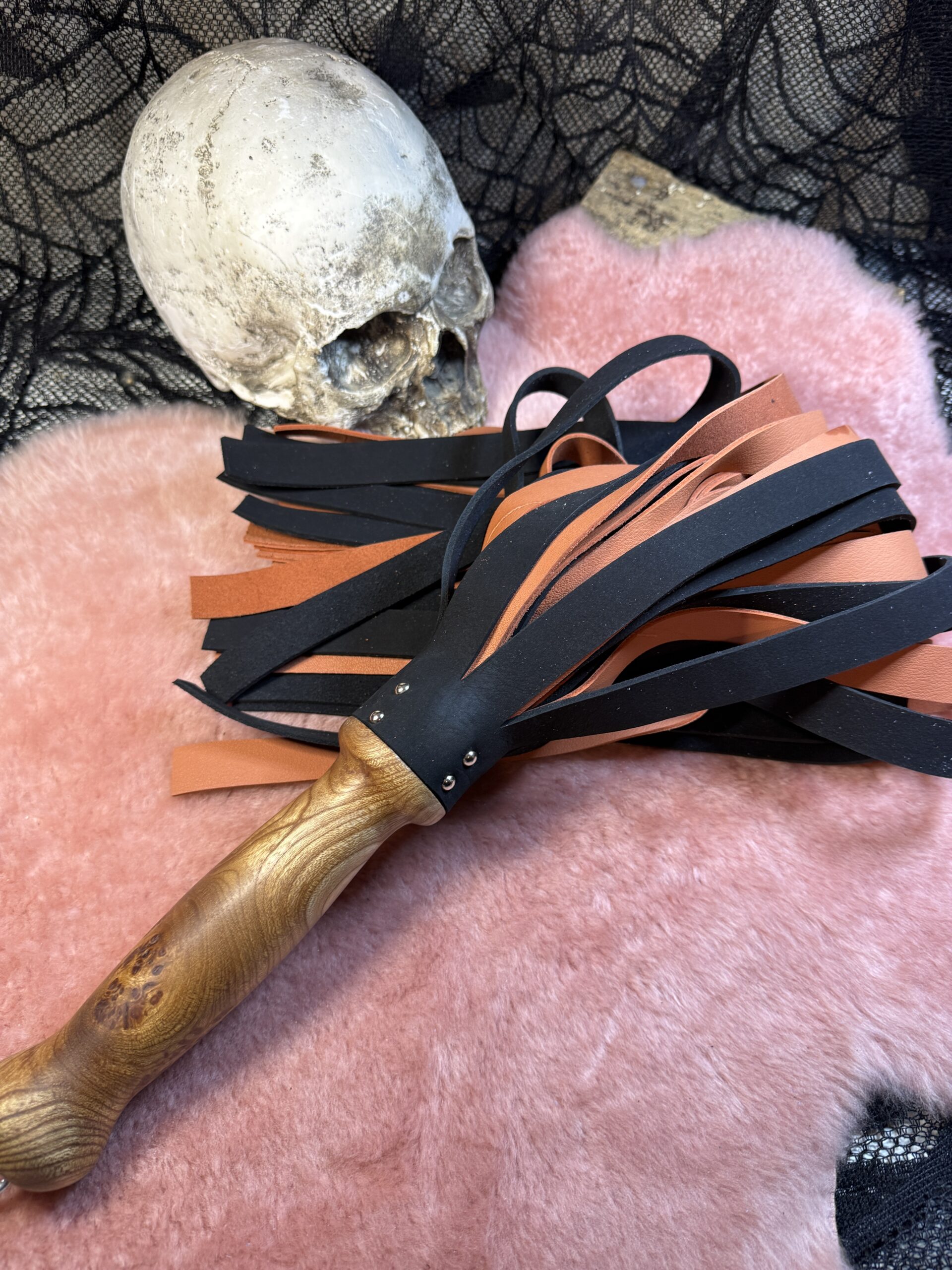 The Burlweight Flogger - Image 6