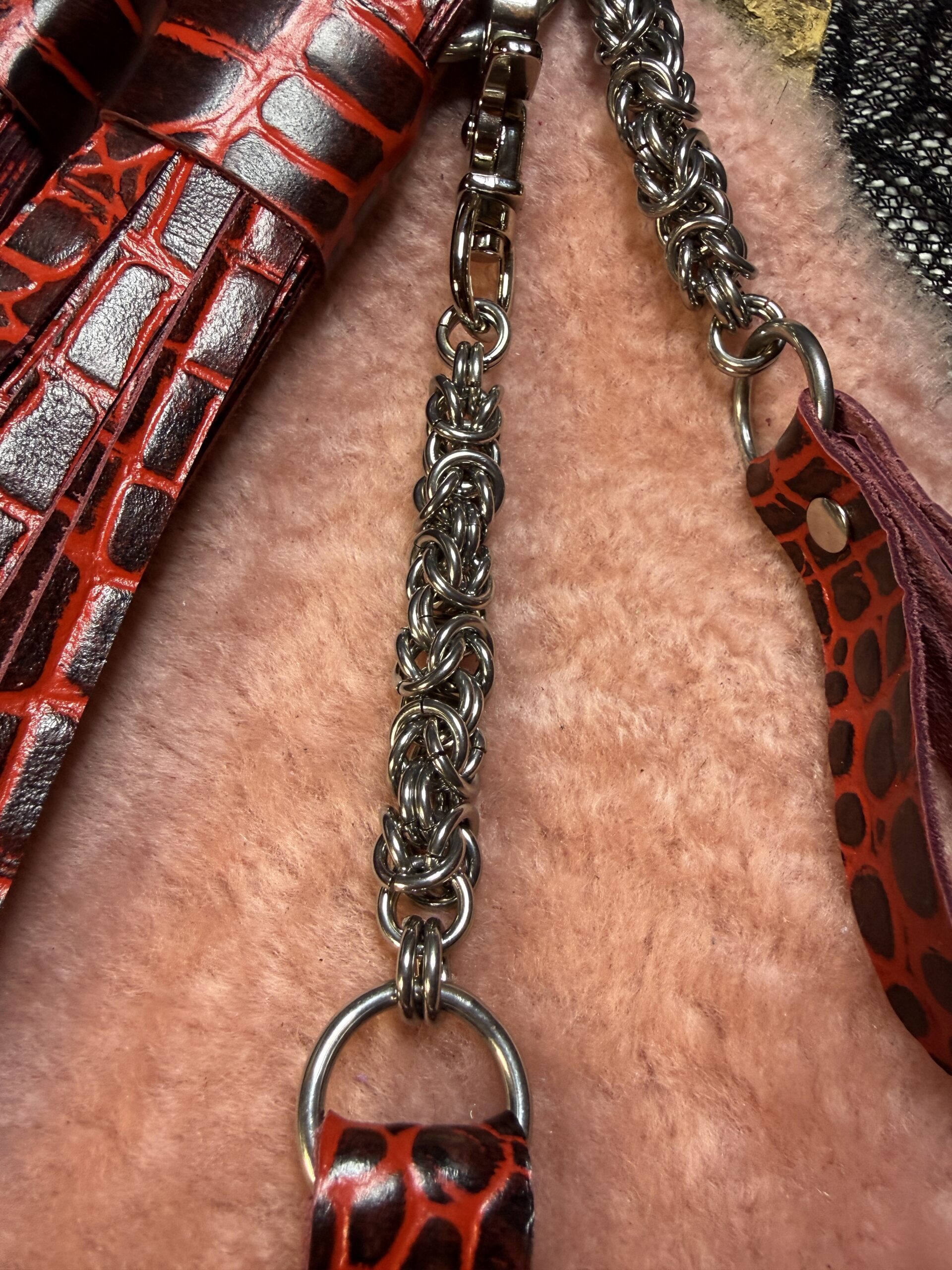 Gatorblood POI Florentine Floggers with finger loops - Image 3